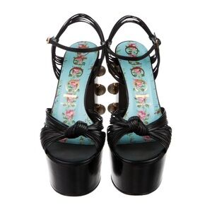 Gucci Black Women's Heels with Pearl embellishments.